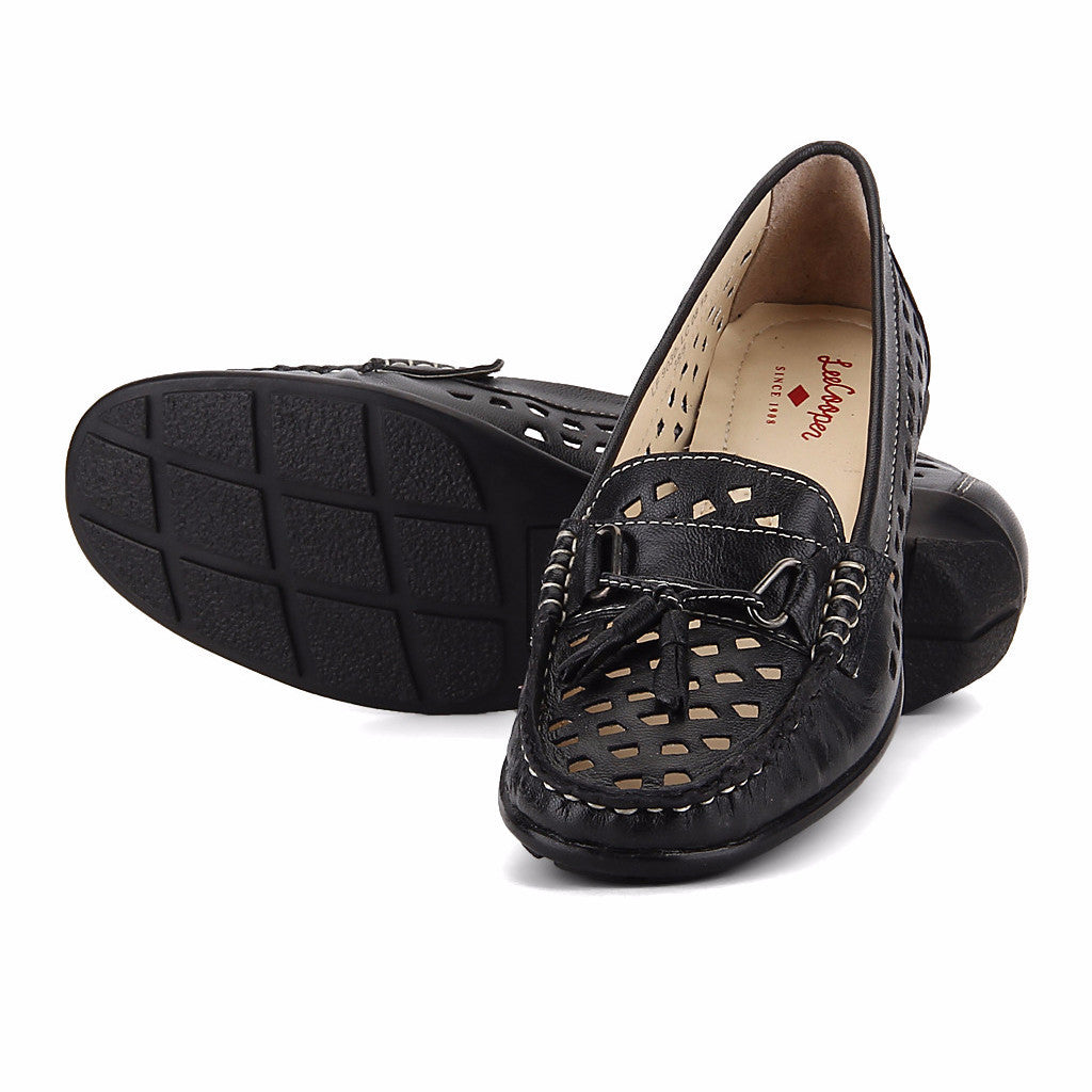Black Moccasins