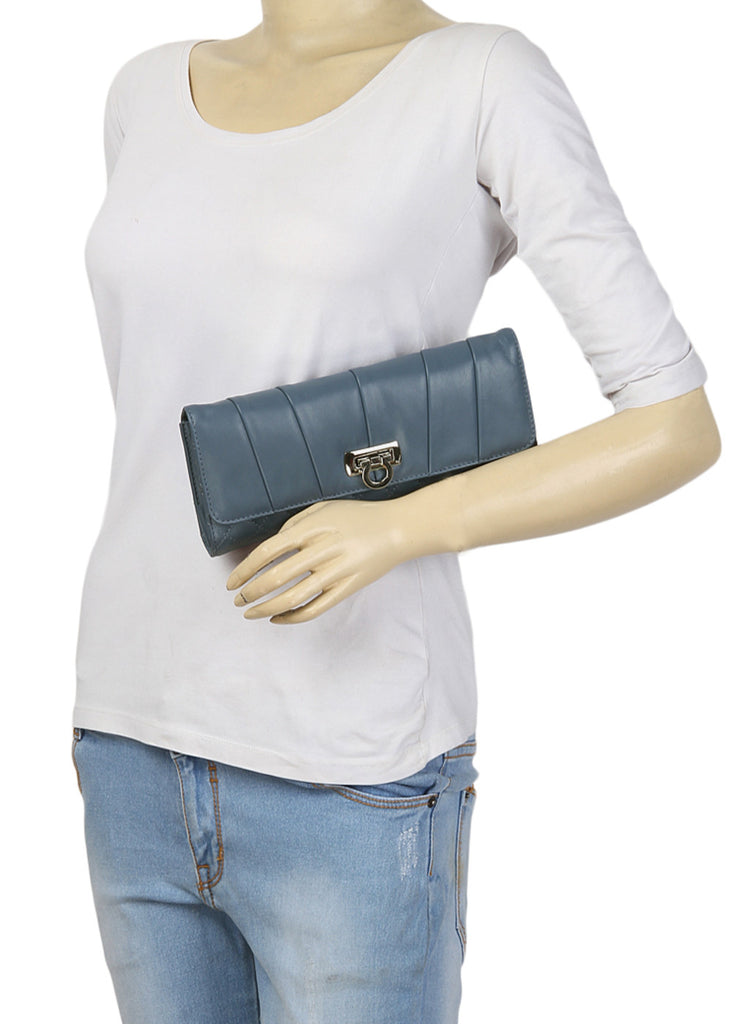 BLUE LEATHER CLUTCH